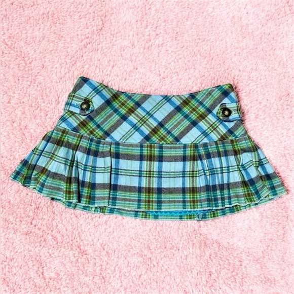 Abercrombie & Fitch Dresses & Skirts - Abercrombie & Fitch Blue Green Plaid Pleated Mini Skirt Peekaboo Lace Size 4